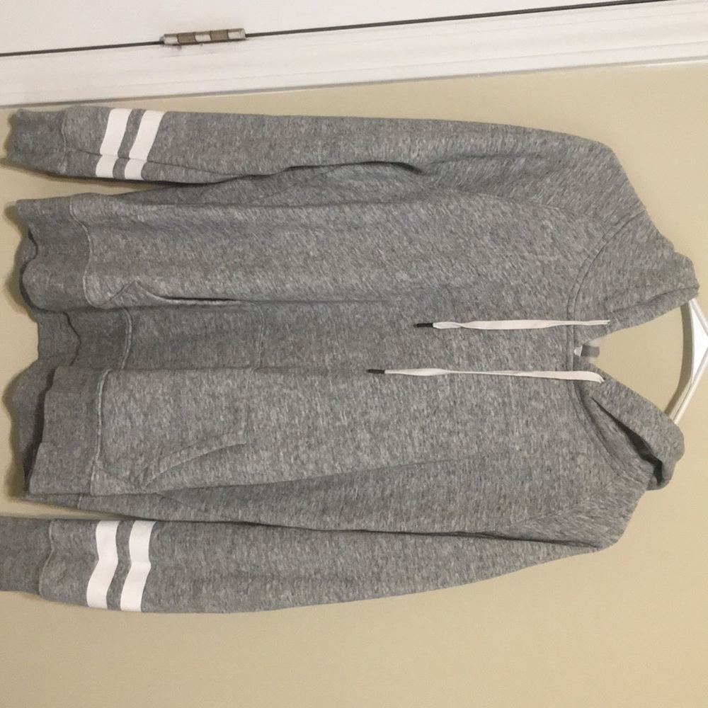 Grey ‘Old Navy’ sweatshirt